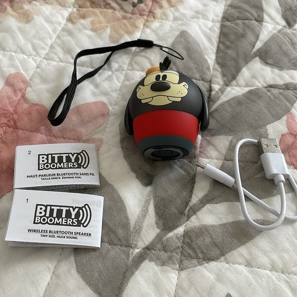 Bitty Boomer Goofy mini Blu-tooth Speaker - Picture 4 of 4